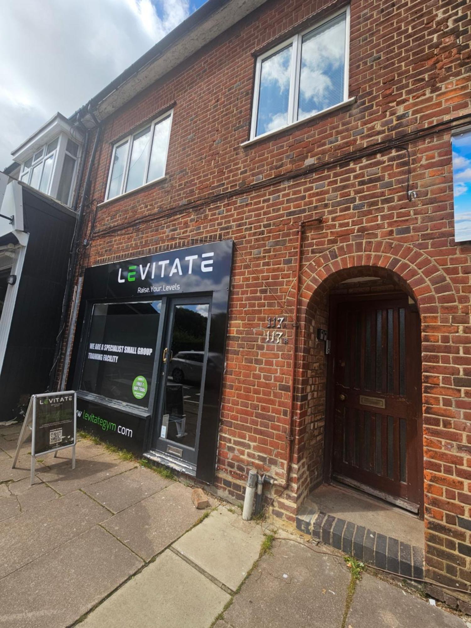 St Albans City Stays - Near Luton Airport - St Albans Abbey & City Train Station - Close To London- Harry Potter World - The Odyssey Cinema - Abbey Cathedral- Contractors I Business I Leisure- Sleeps Upto 6 People Екстериор снимка