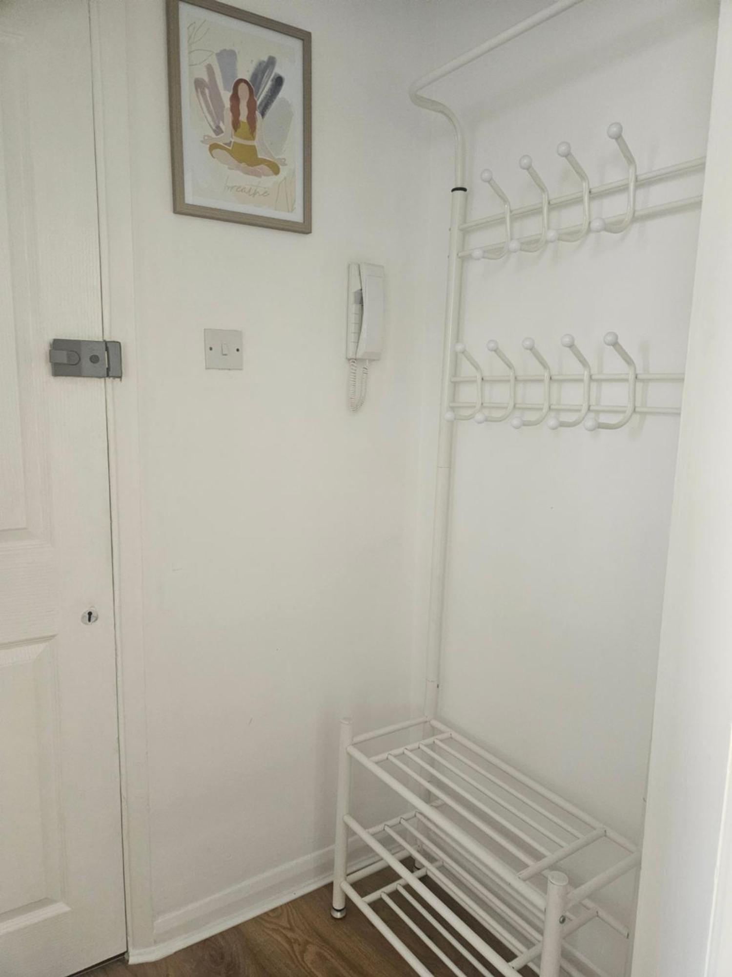 St Albans City Stays - Near Luton Airport - St Albans Abbey & City Train Station - Close To London- Harry Potter World - The Odyssey Cinema - Abbey Cathedral- Contractors I Business I Leisure- Sleeps Upto 6 People Екстериор снимка